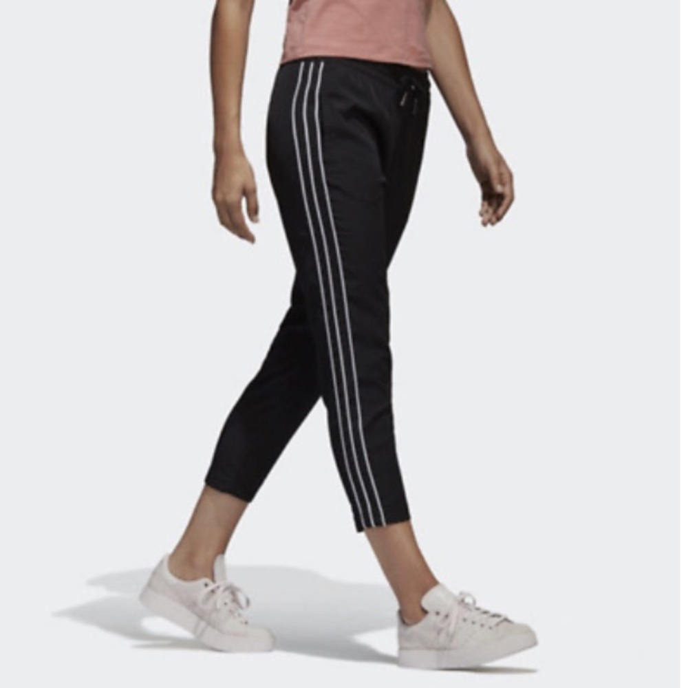 Adidas Women originals SC Crop pants black XS